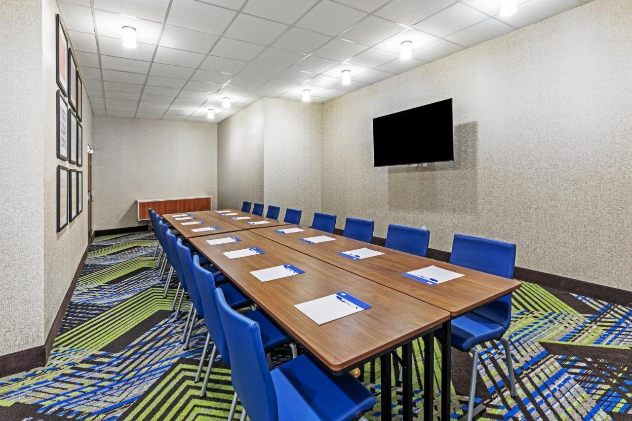 Hotel Holiday Inn Express & Suites - Houston - Downtown North By Ihg 3*